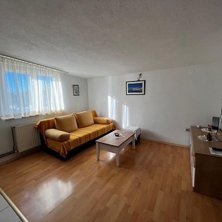 Apartment And Rooms Ruza Трогір Екстер'єр фото