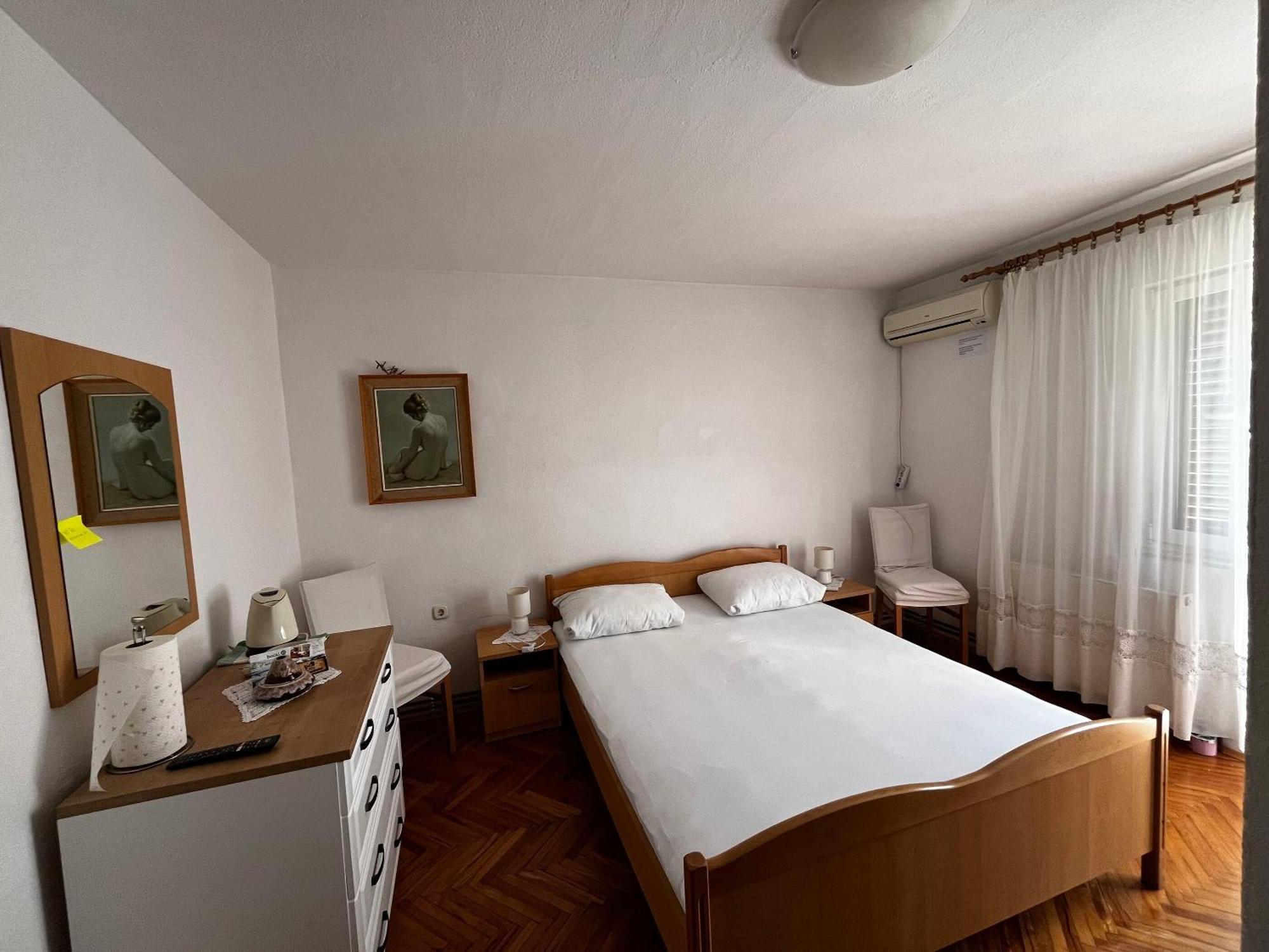 Apartment And Rooms Ruza Трогір Екстер'єр фото